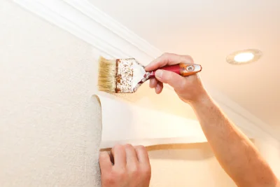 Pose de papier peint au Boisle — revêtements muraux et toiles de verre